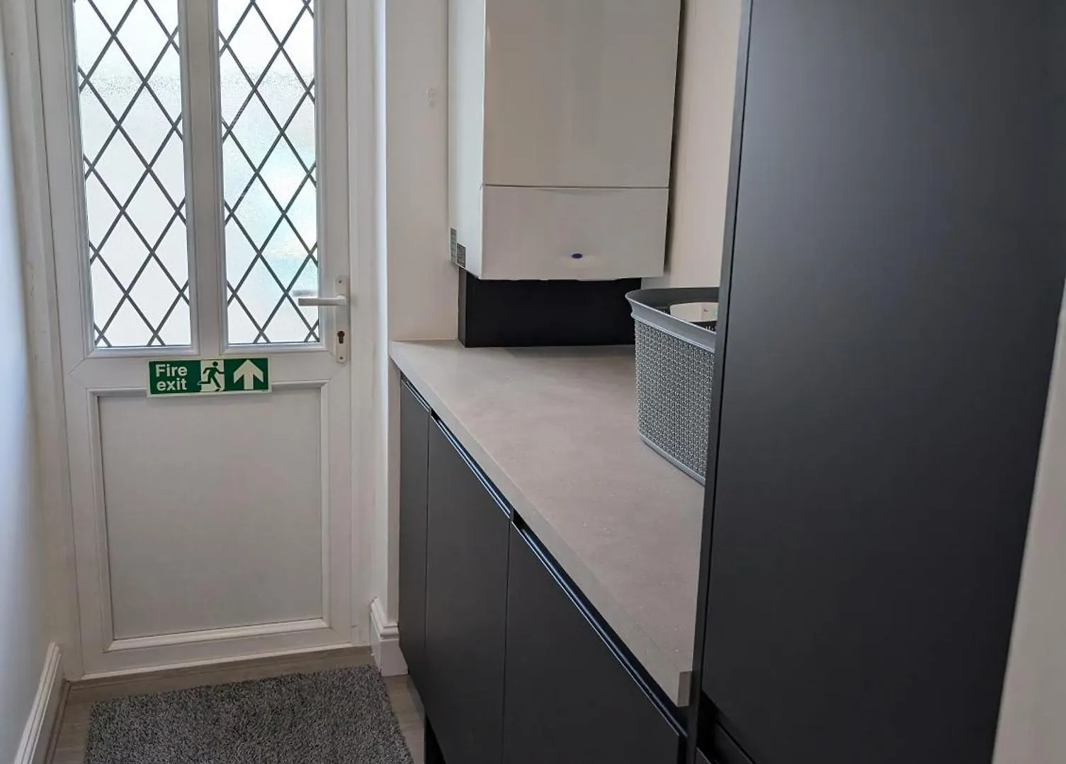 Thames Riverside Retreat Serene 3 Bed Bungalow Walton-on-Thames 0*,