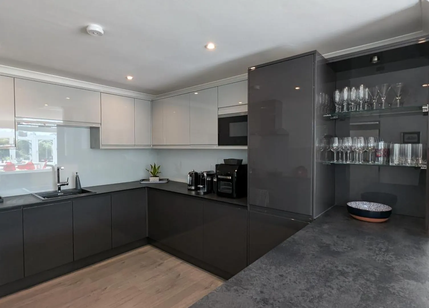 Thames Riverside Retreat Serene 3 Bed Bungalow Walton-on-Thames