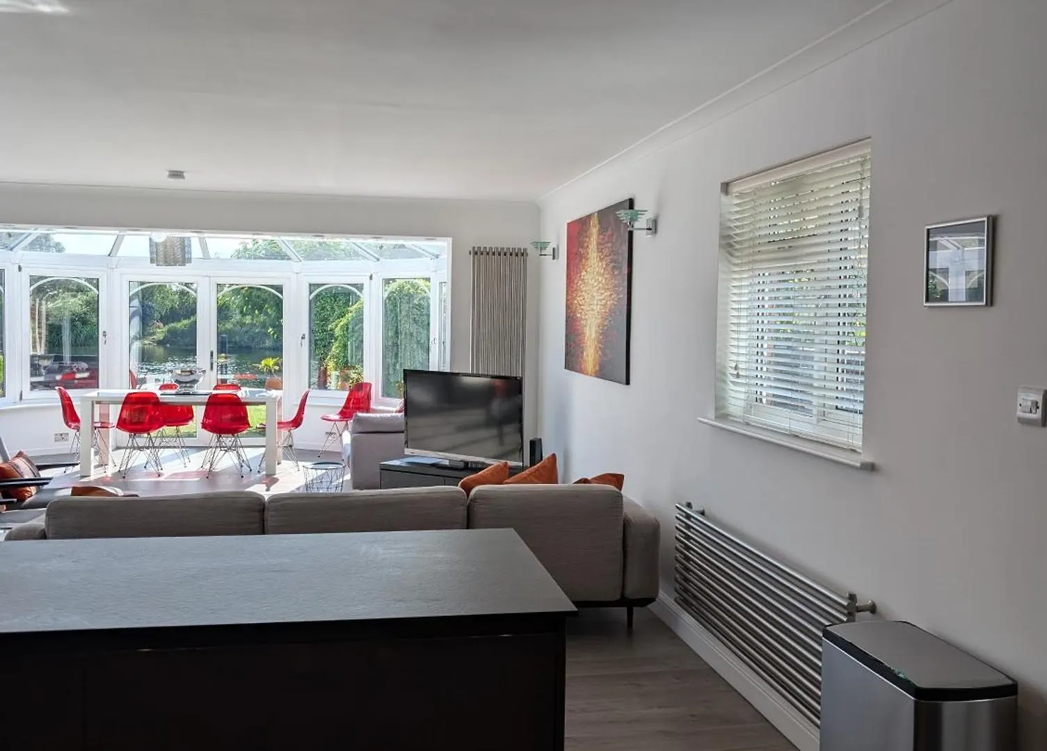 Thames Riverside Retreat Serene 3 Bed Bungalow Walton-on-Thames 0*,