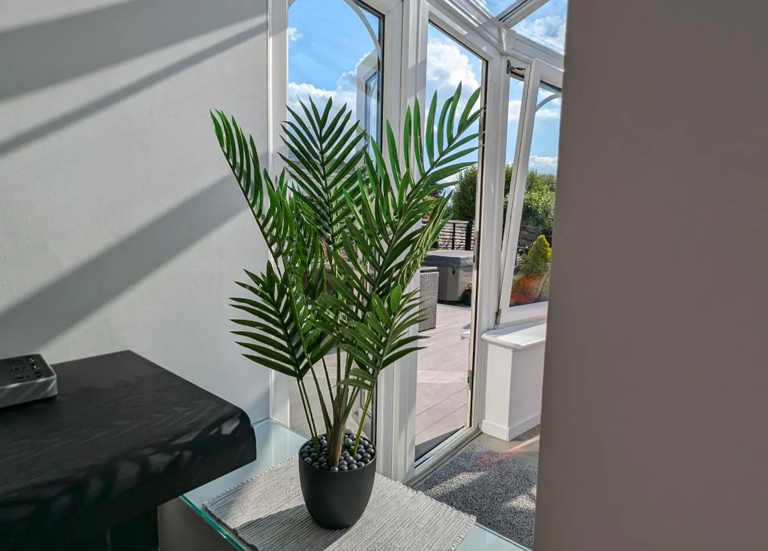 Сasa de vacaciones Thames Riverside Retreat Serene 3 Bed Bungalow Walton-on-Thames